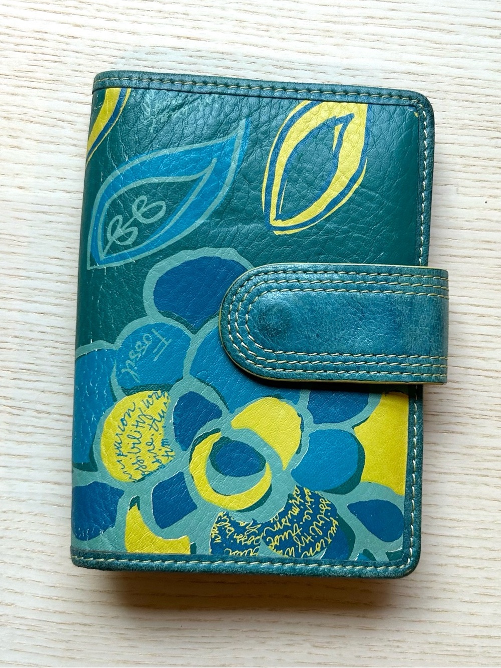 Fossil Bifold Leather Wallet Retro Boho Floral Colorful